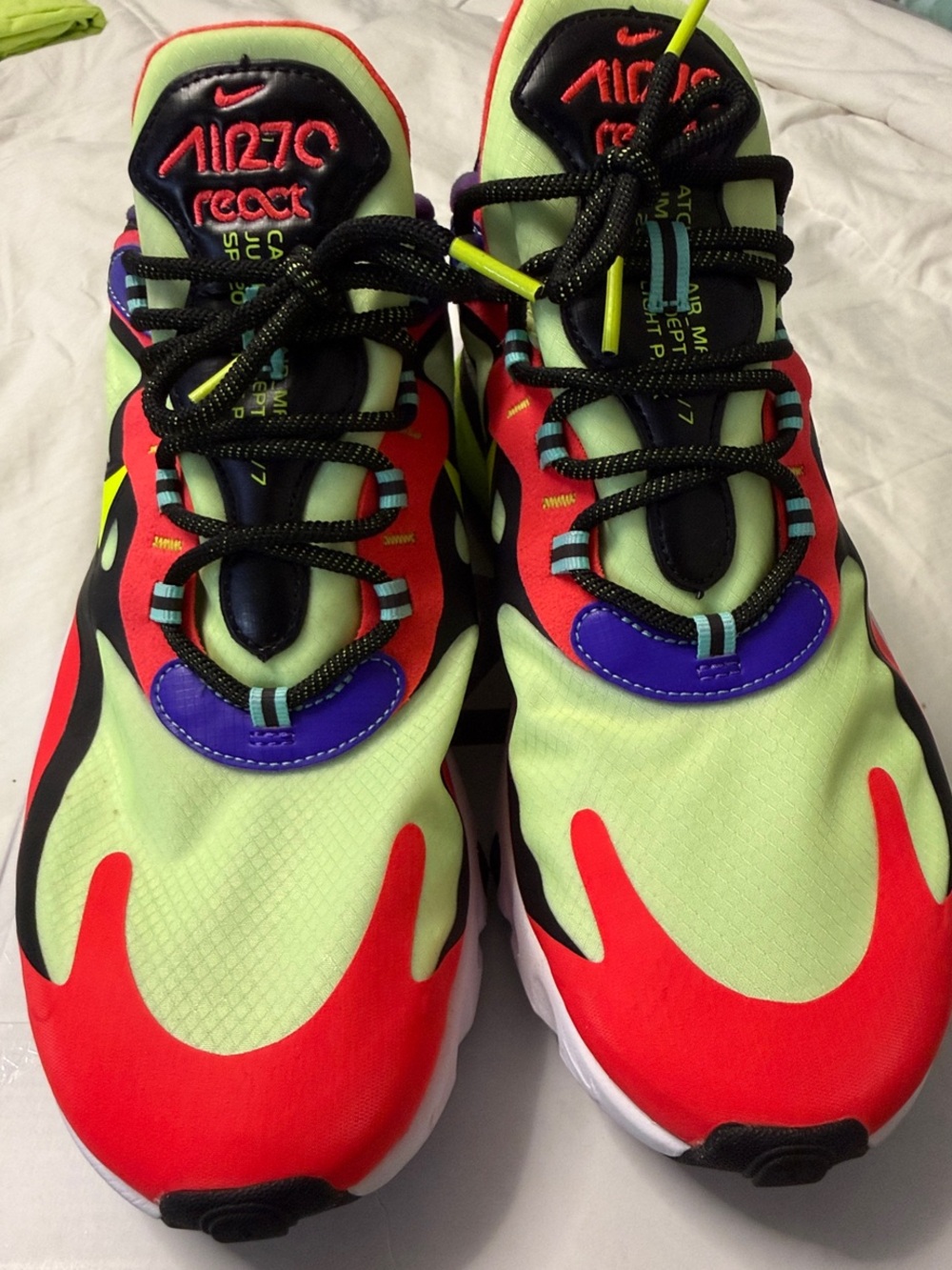 Nike AIR 270 React Men’s Sneakers SIZE 12
